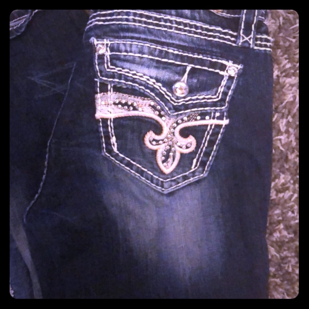 Women’s jeans and designer T’s